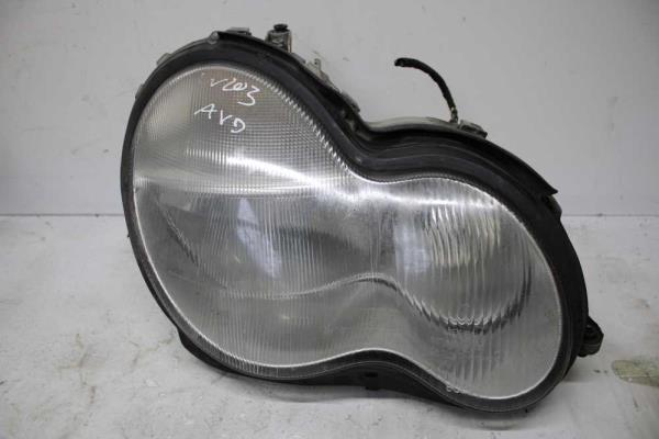 PHARE DROIT MERCEDES - Vue 1